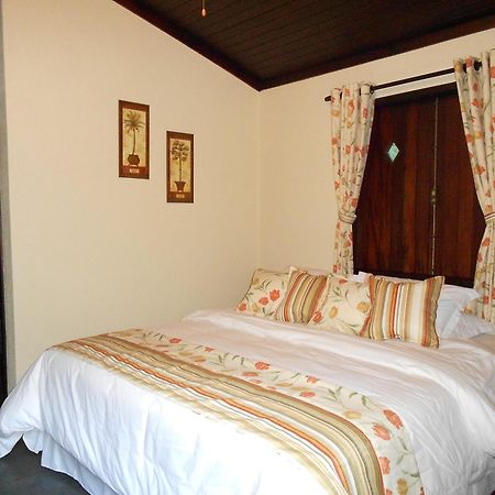 Country Ville Hotel Teresópolis Kamer foto